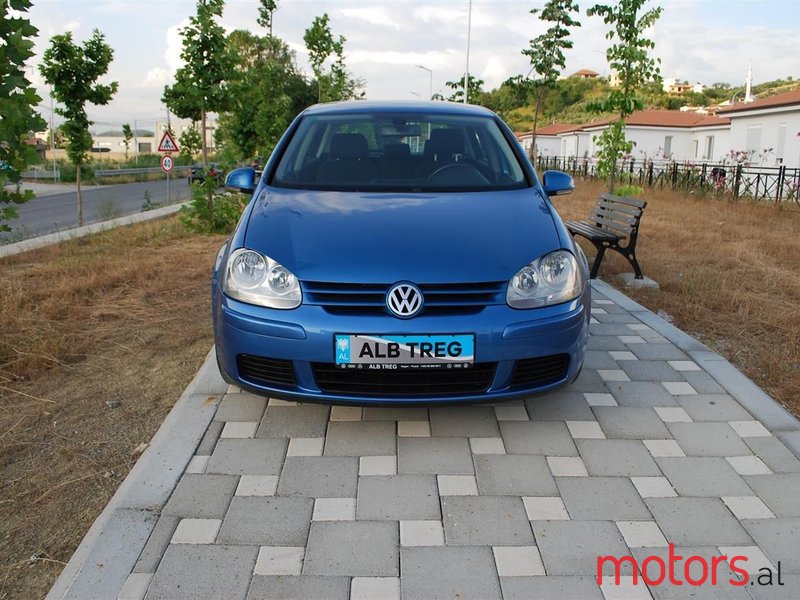 2005' Volkswagen Golf photo #3