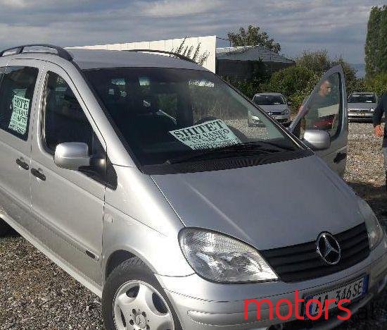 2003' Mercedes-Benz Vaneo photo #2