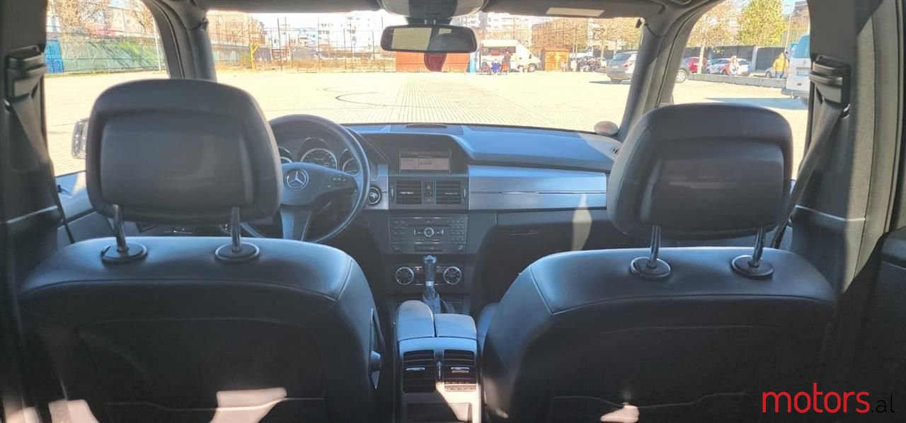 2010' Mercedes-Benz GLK 220 photo #3