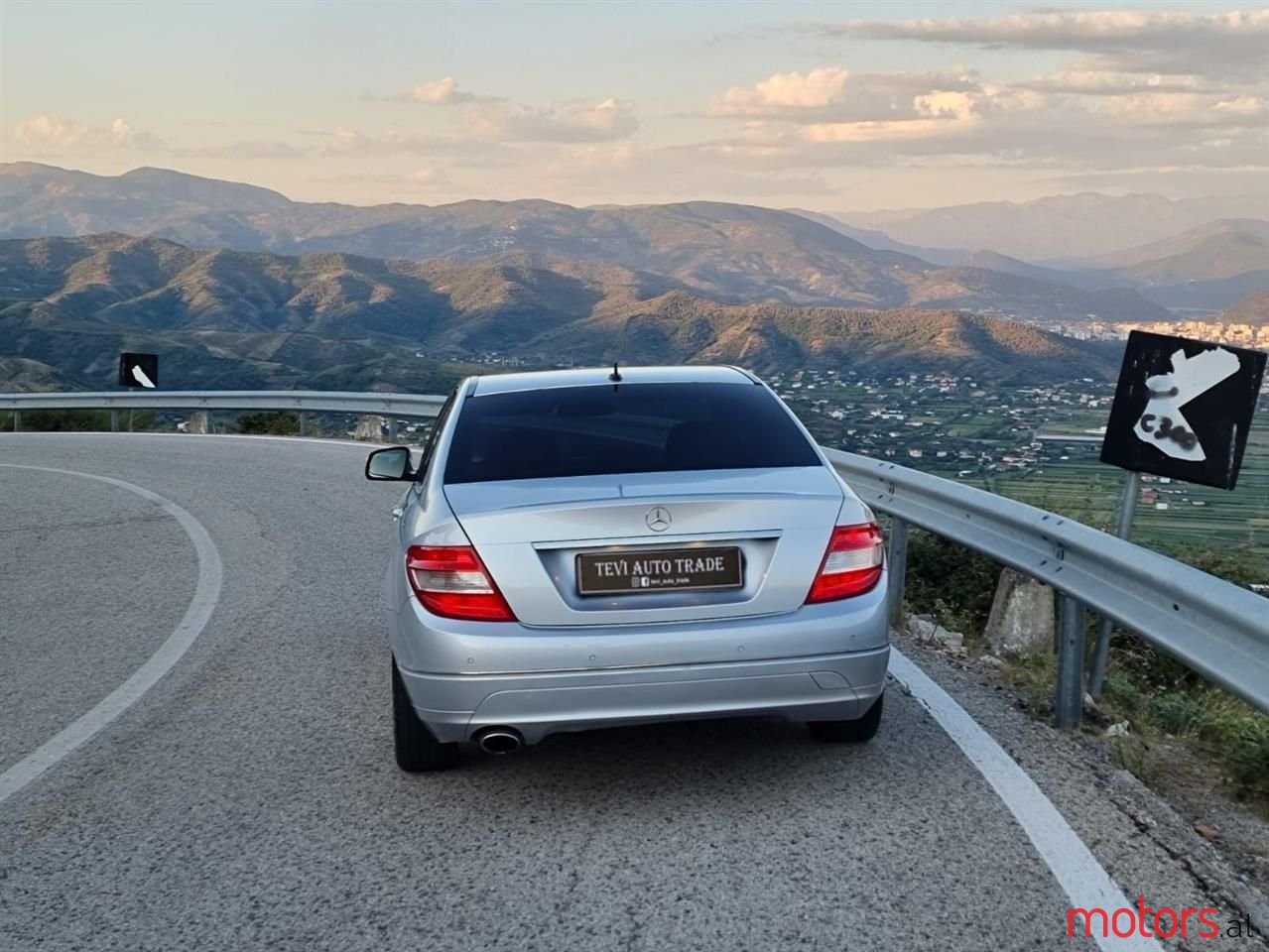 2008' Mercedes-Benz C 220 photo #2