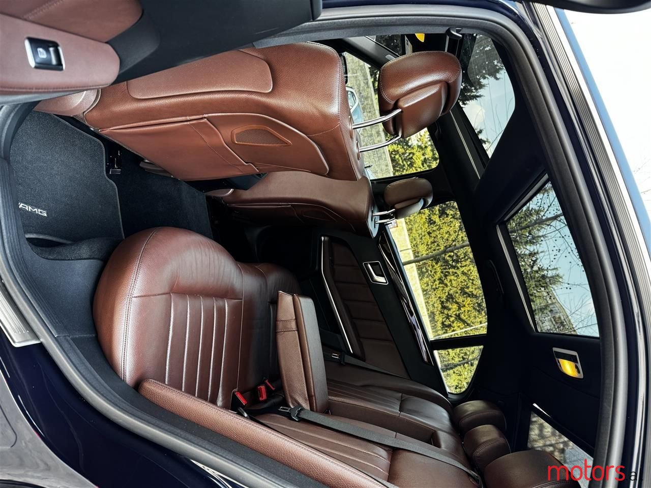 2014' Mercedes-Benz E 350 photo #3