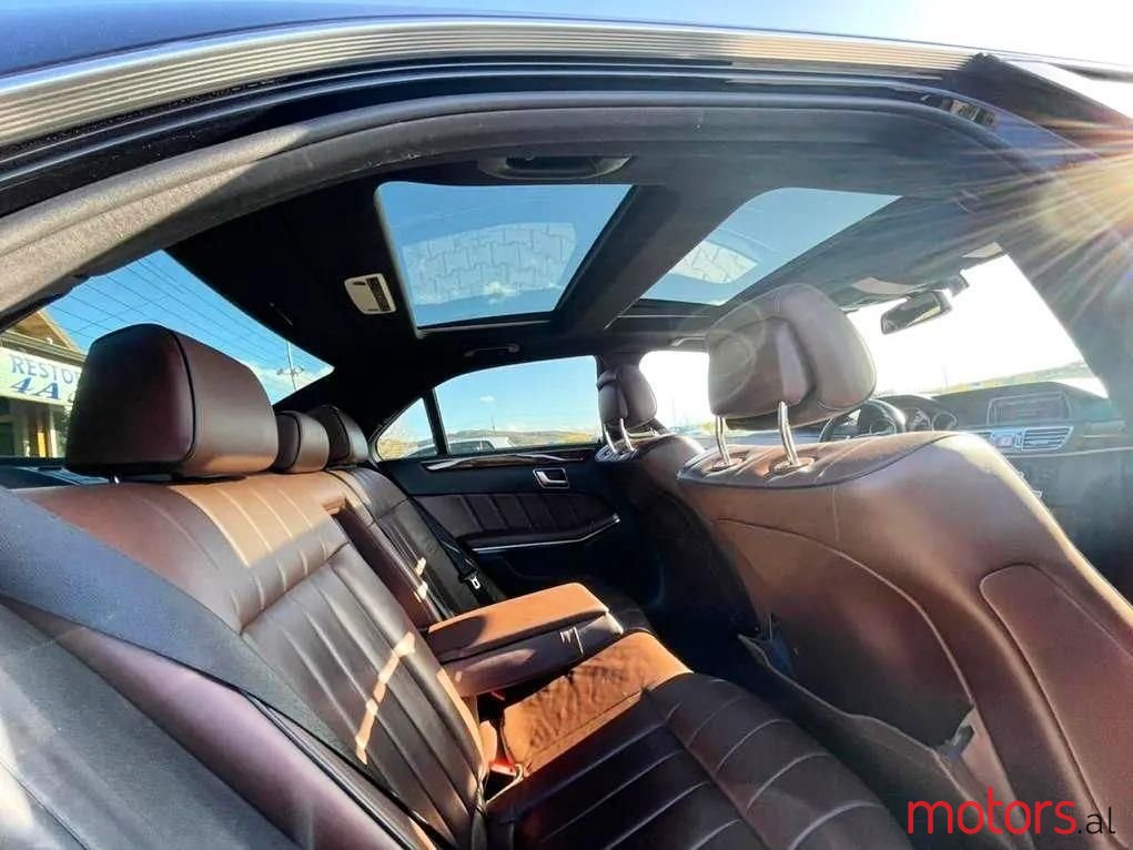 2015' Mercedes-Benz E 250 photo #3