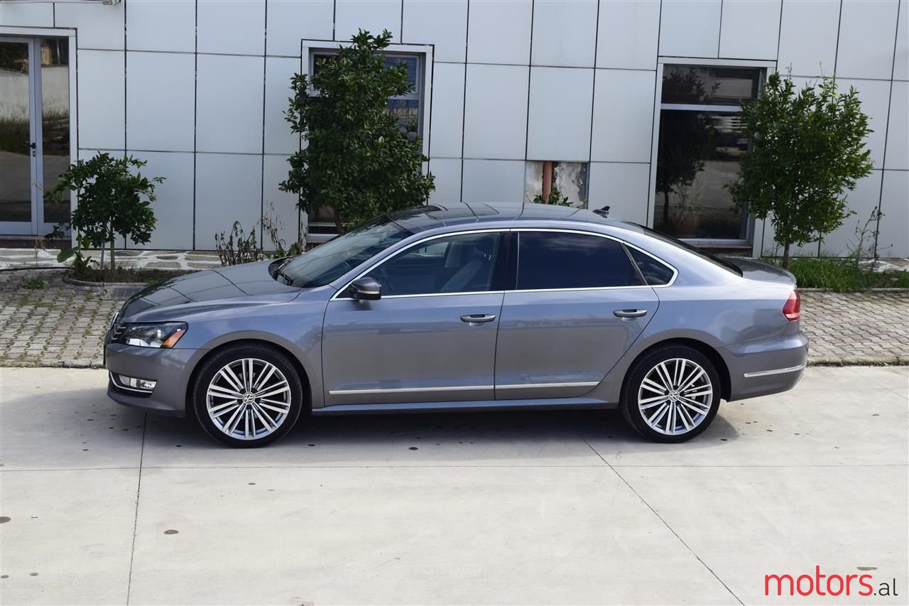 2015' Volkswagen Passat photo #3