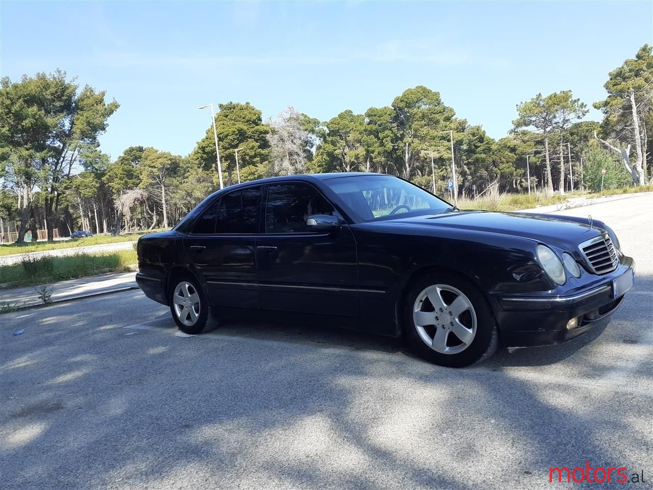 2001' Mercedes-Benz 220 photo #5