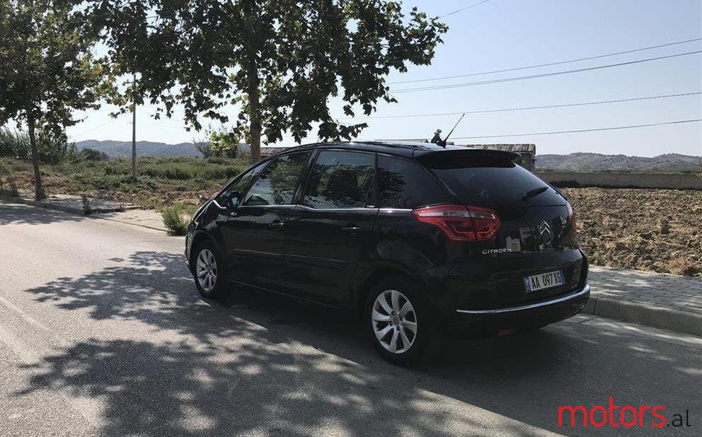 2009' Citroen C4 photo #1