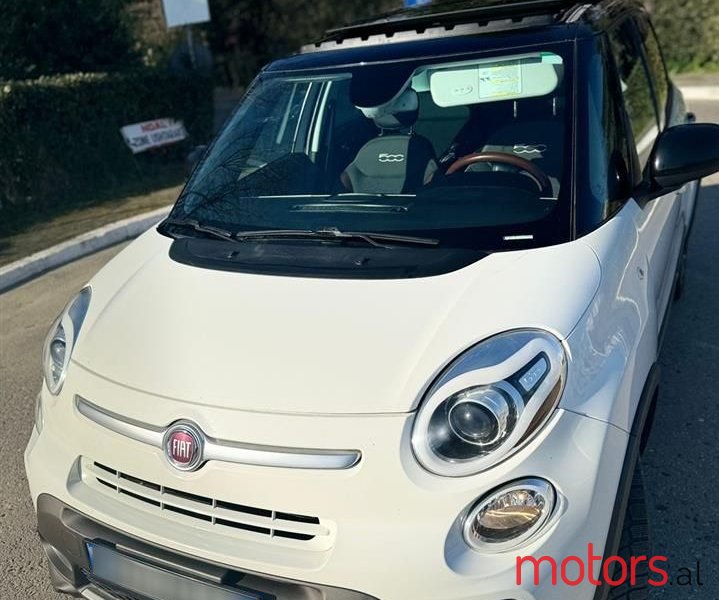 2015' Fiat 500L Trekking photo #5