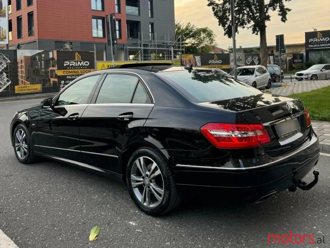 2013' Mercedes-Benz E 350 photo #4