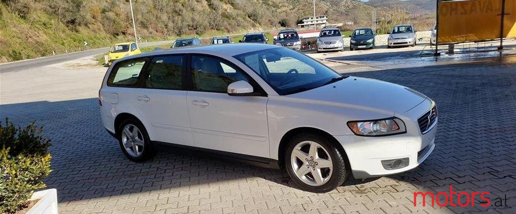 2010' Volvo V50 photo #1