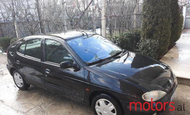 2000' Renault Megane photo #1