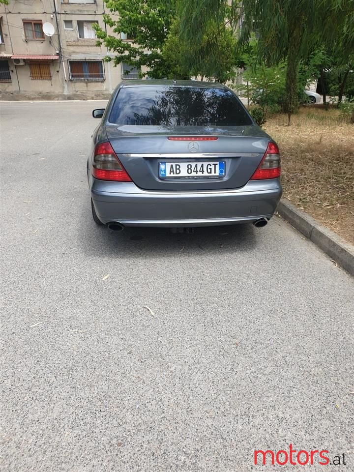 2009' Mercedes-Benz E 280 photo #6