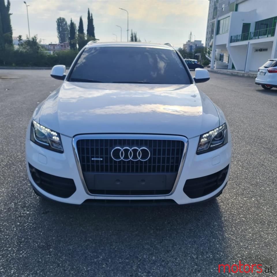 2010' Audi Q5 photo #4