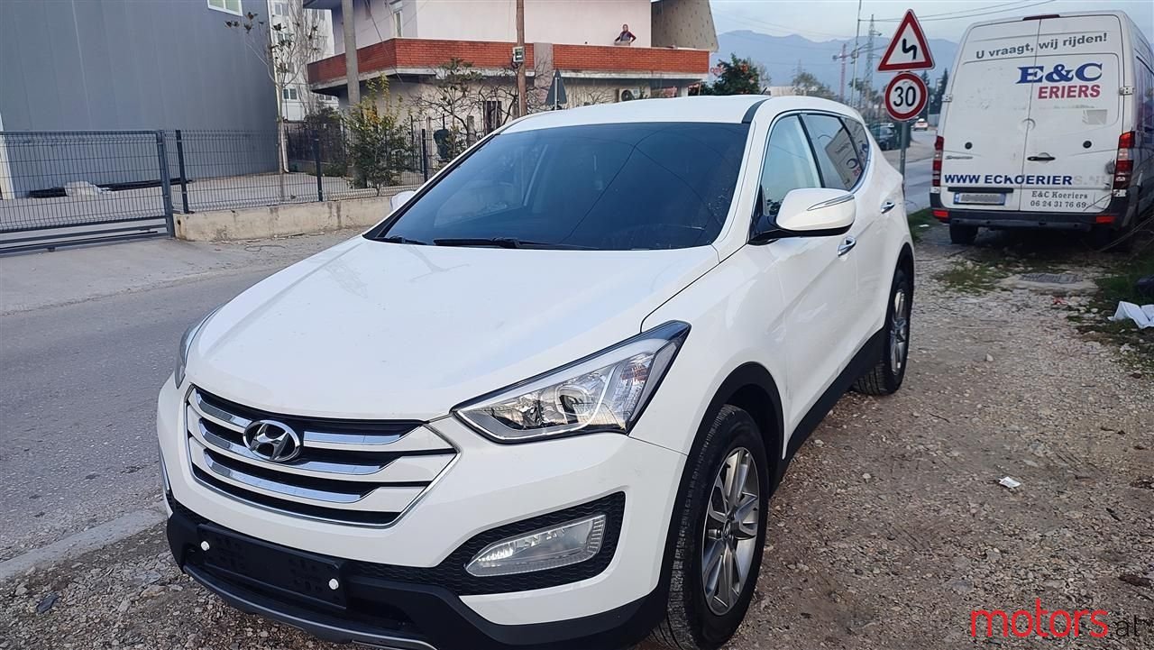 2013' Hyundai Santa Fe photo #1