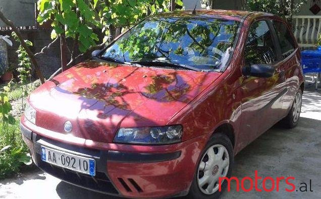 2000' Fiat Punto photo #2