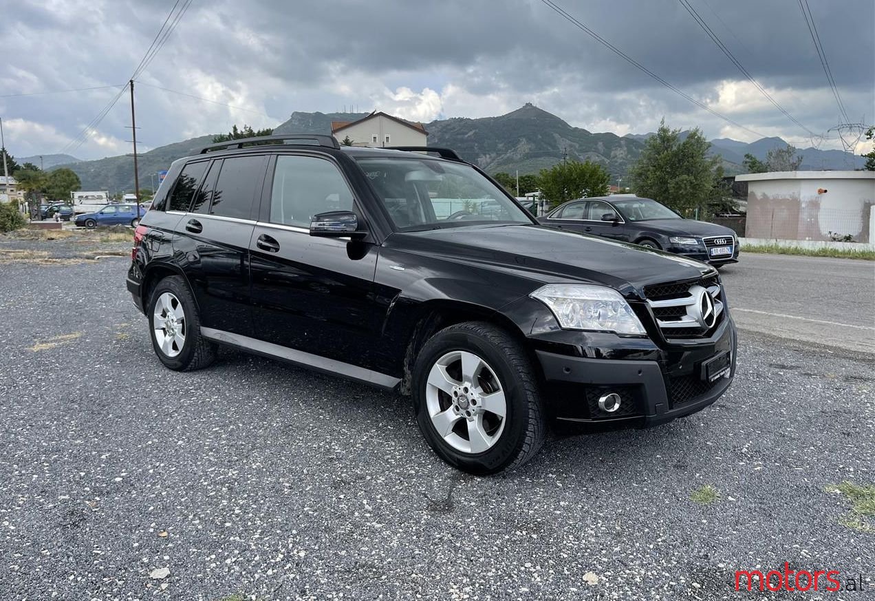 2009' Mercedes-Benz GLK 220 photo #1