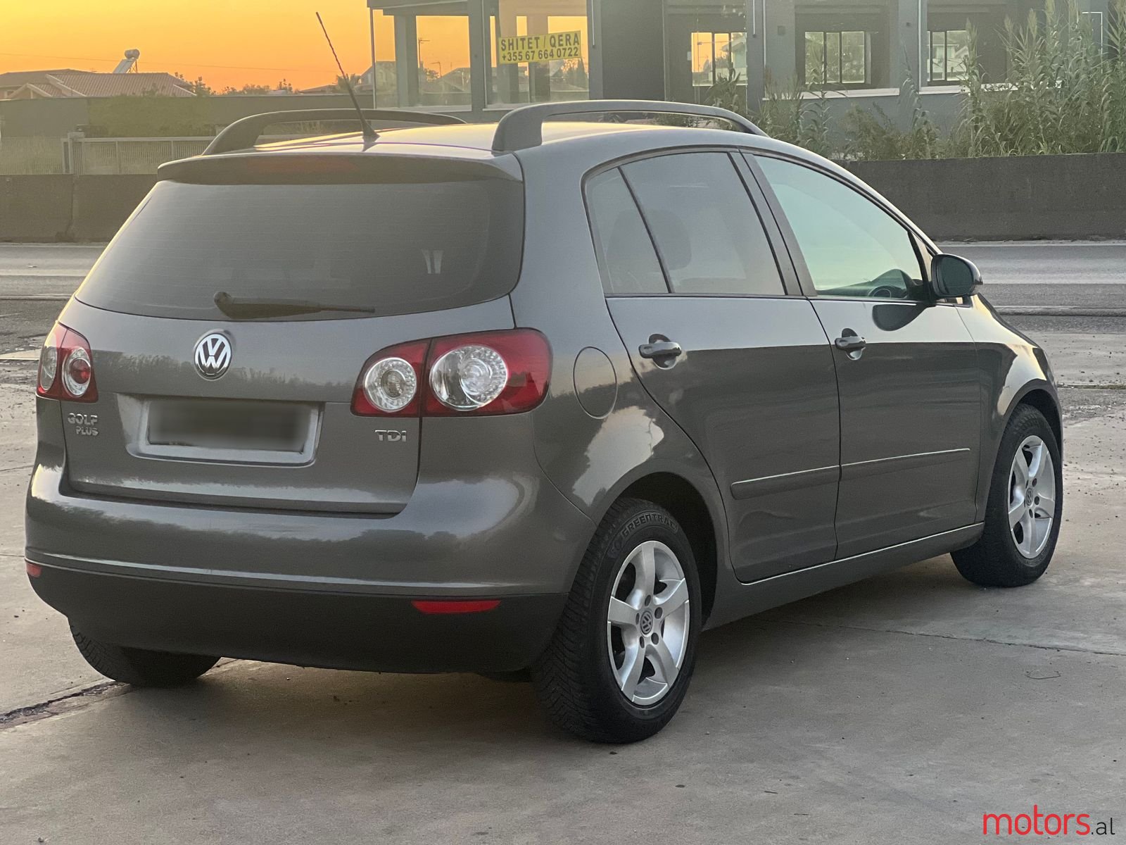 2008' Volkswagen Golf Plus photo #5