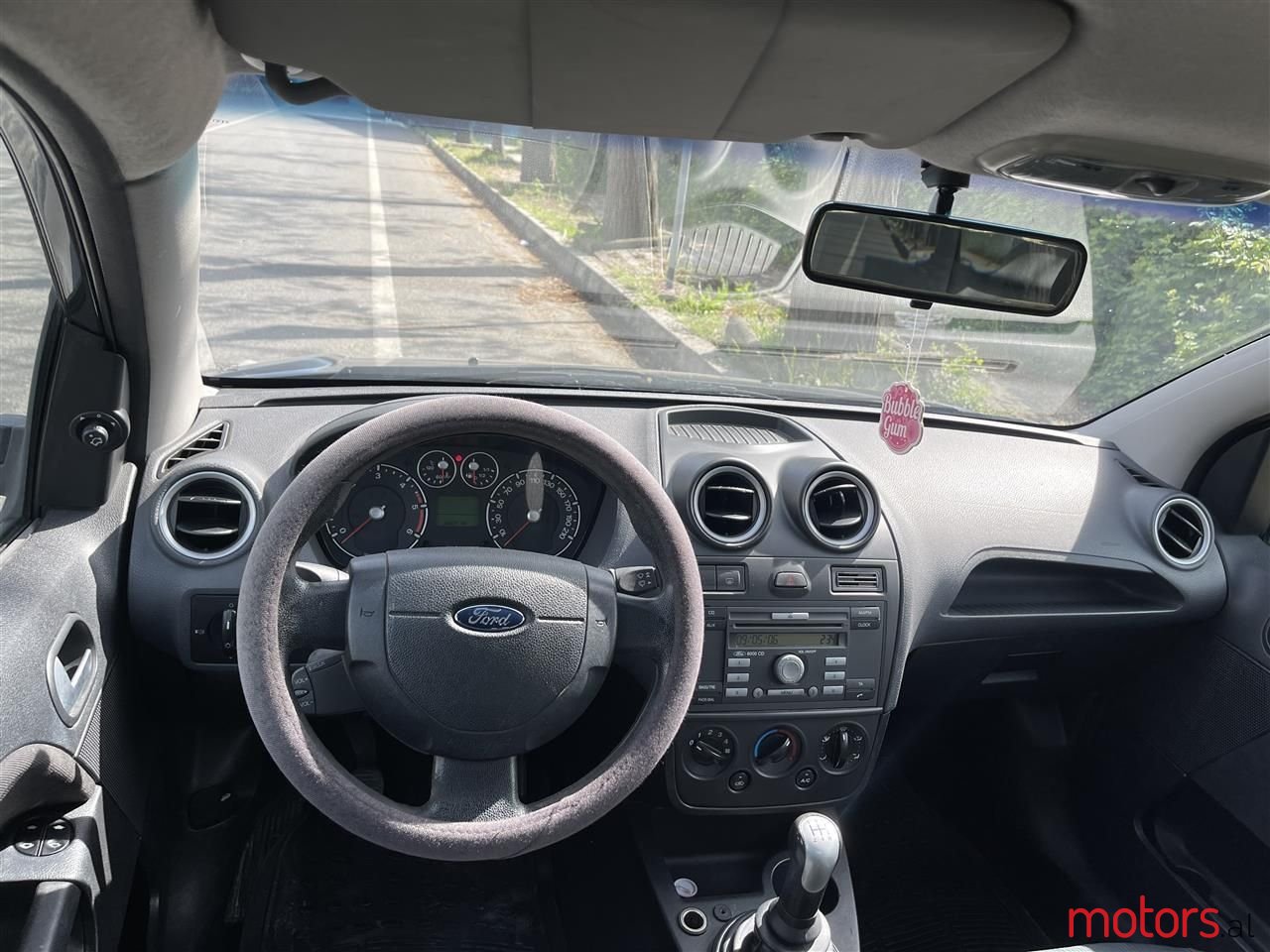 2006' Ford Fiesta photo #3