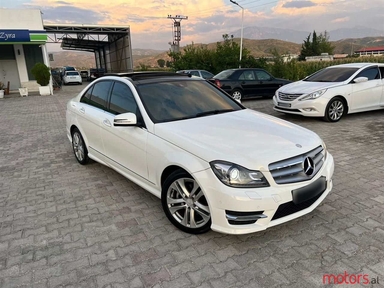 2013' Mercedes-Benz C 220 photo #1