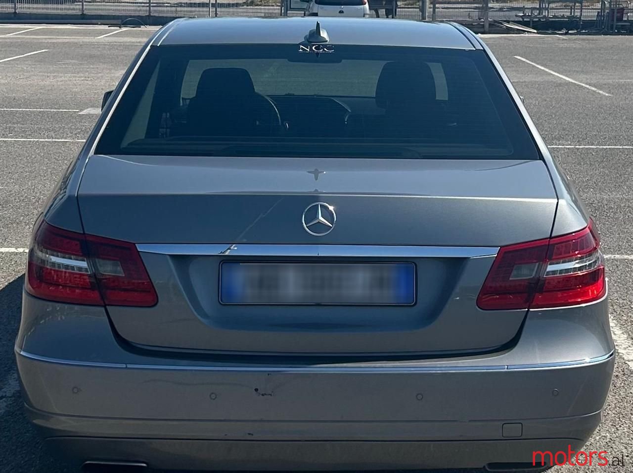 2011' Mercedes-Benz 220 photo #2