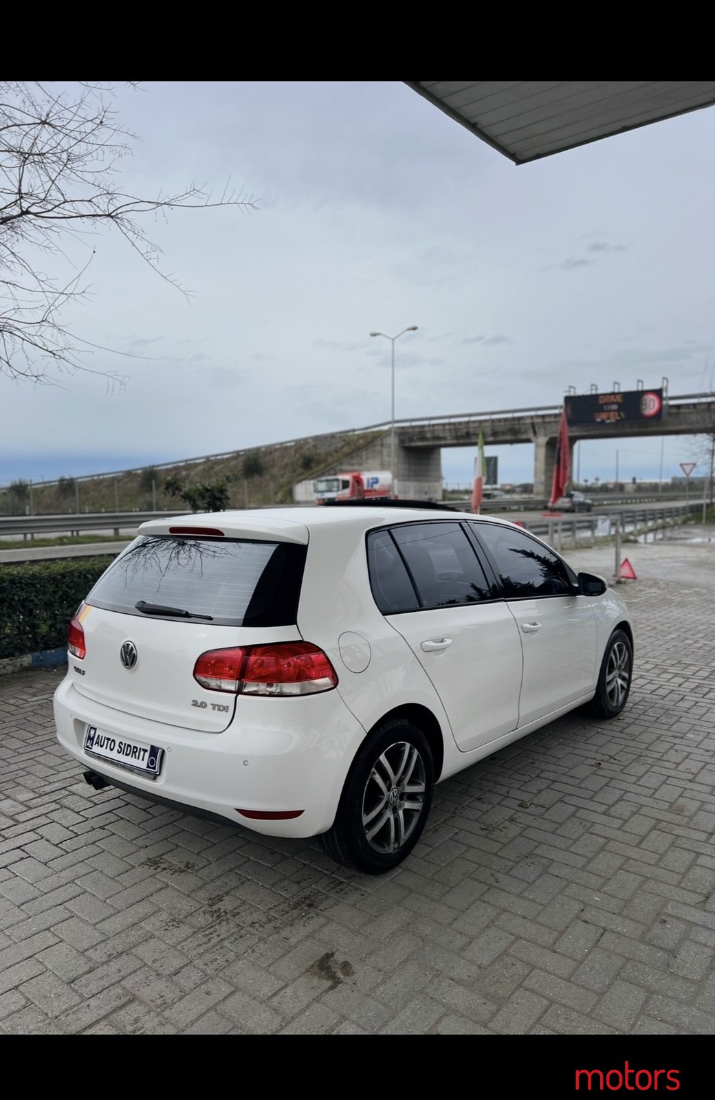 2012' Volkswagen photo #3