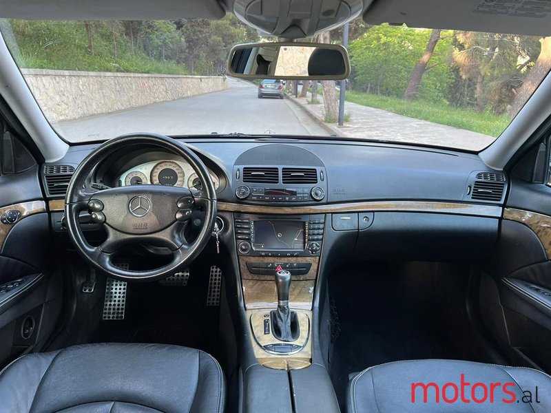 2007' Mercedes-Benz E 280 photo #2