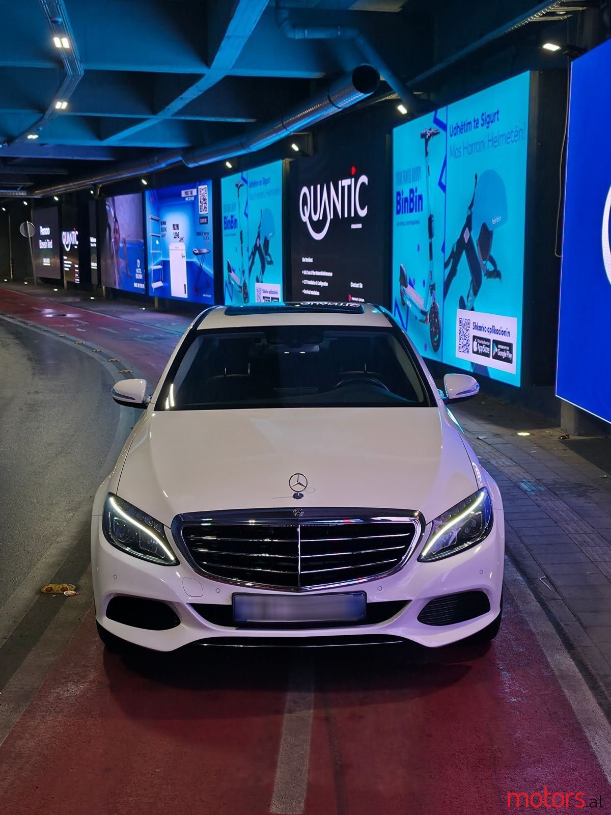 2015' Mercedes-Benz 220 photo #4