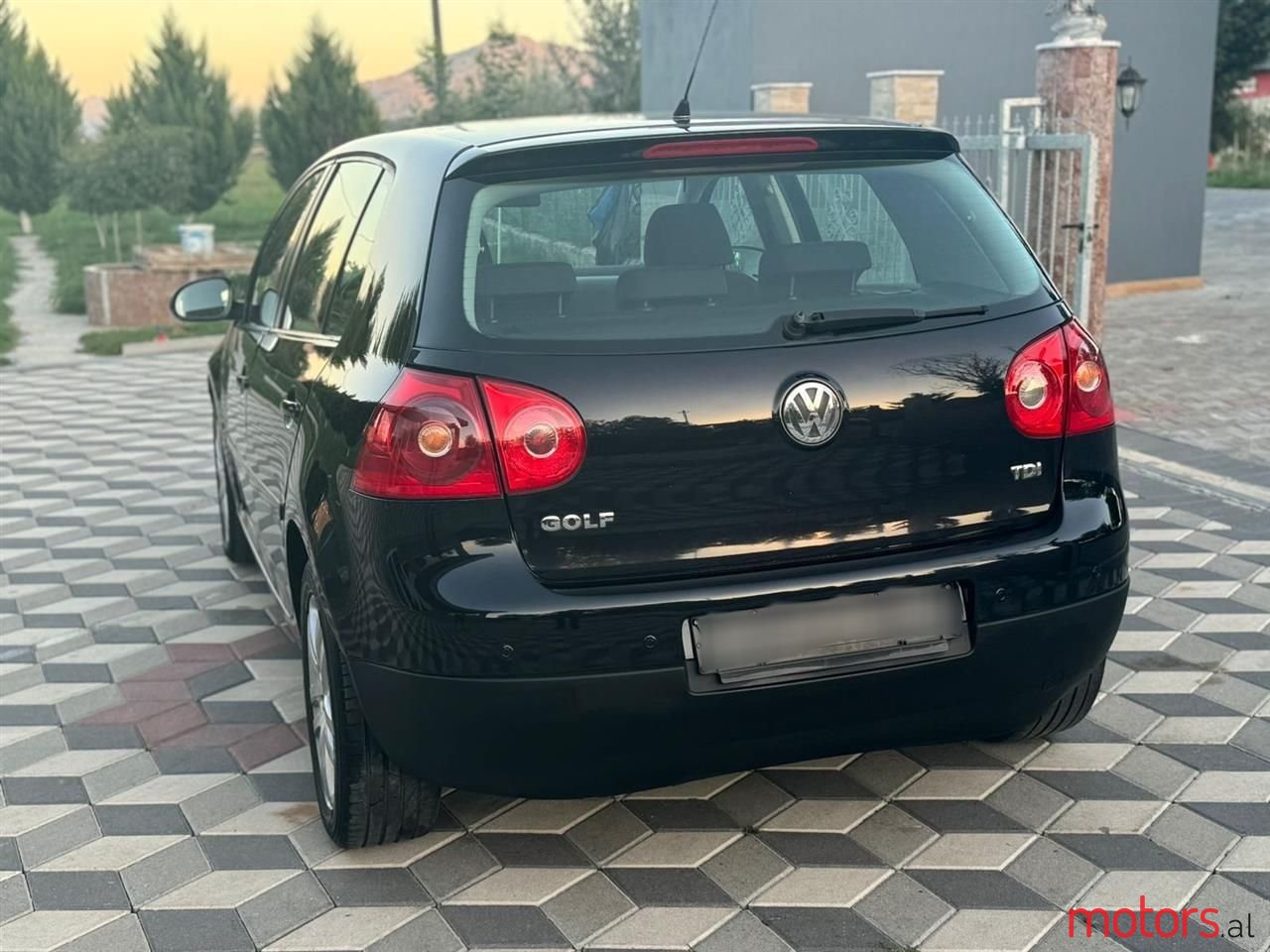 2007' Volkswagen Golf photo #1