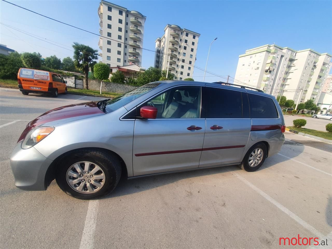 2010' Honda Odyssey photo #3