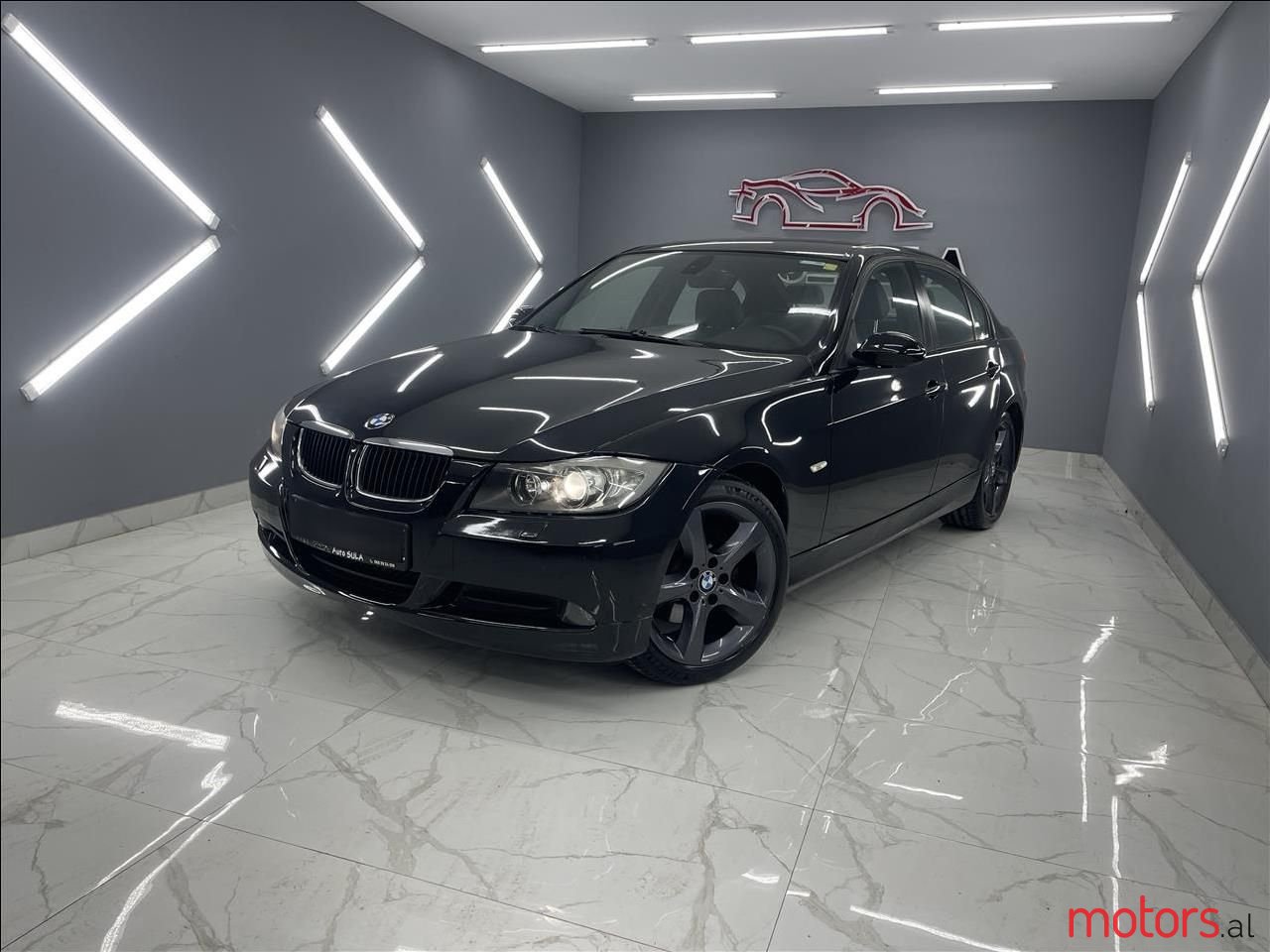 2008' BMW 318 photo #1