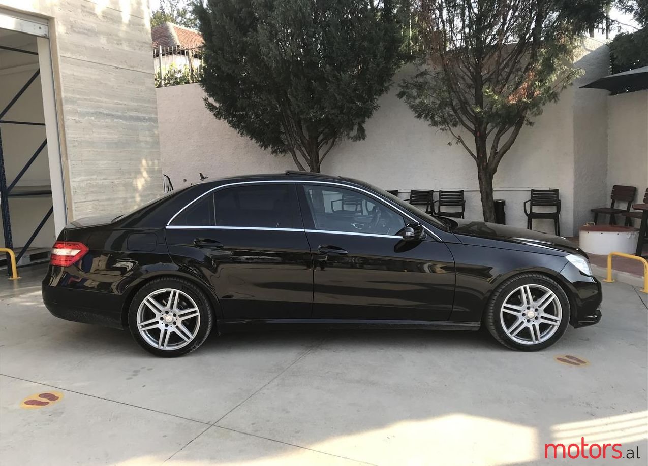 2013' Mercedes-Benz E 200 photo #1