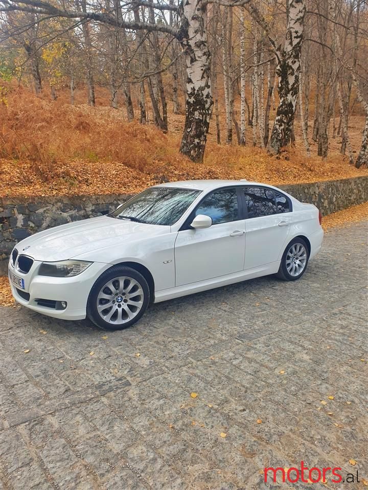 2010' BMW 316 photo #3