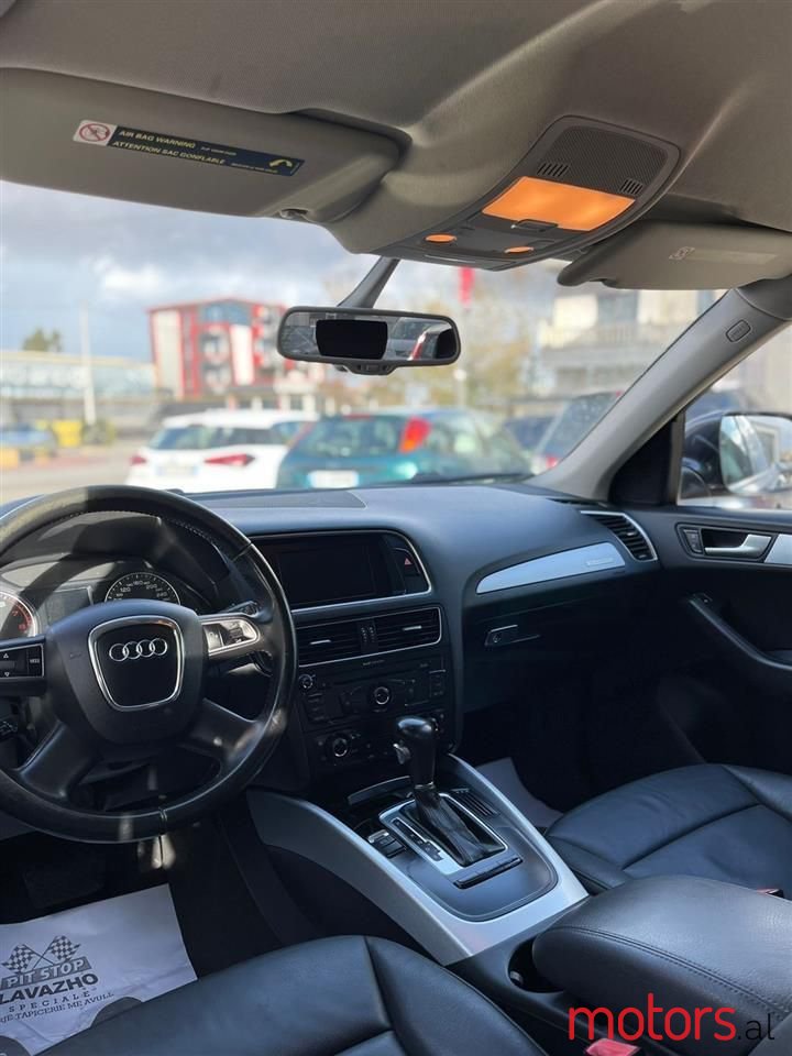 2012' Audi Q5 photo #5