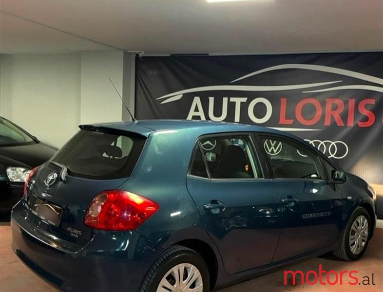2008' Toyota Auris photo #4