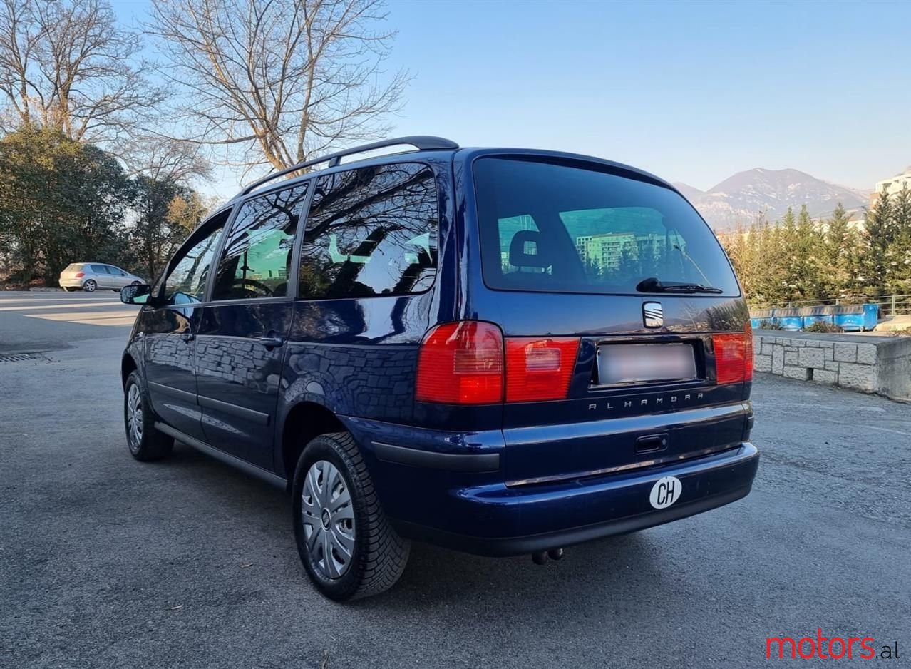 2009' Volkswagen Sharan photo #5