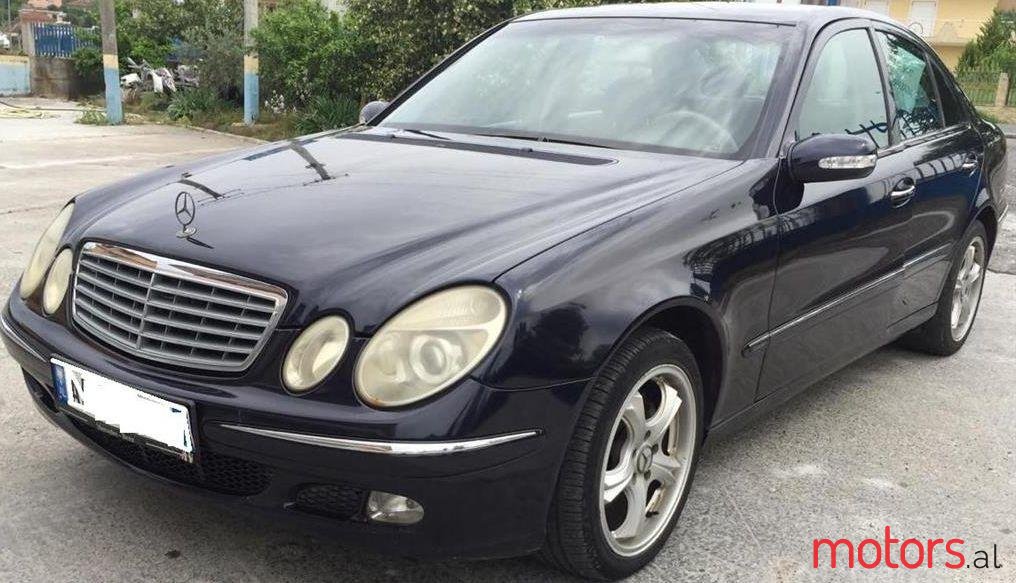 2003' Mercedes-Benz E 270 photo #1