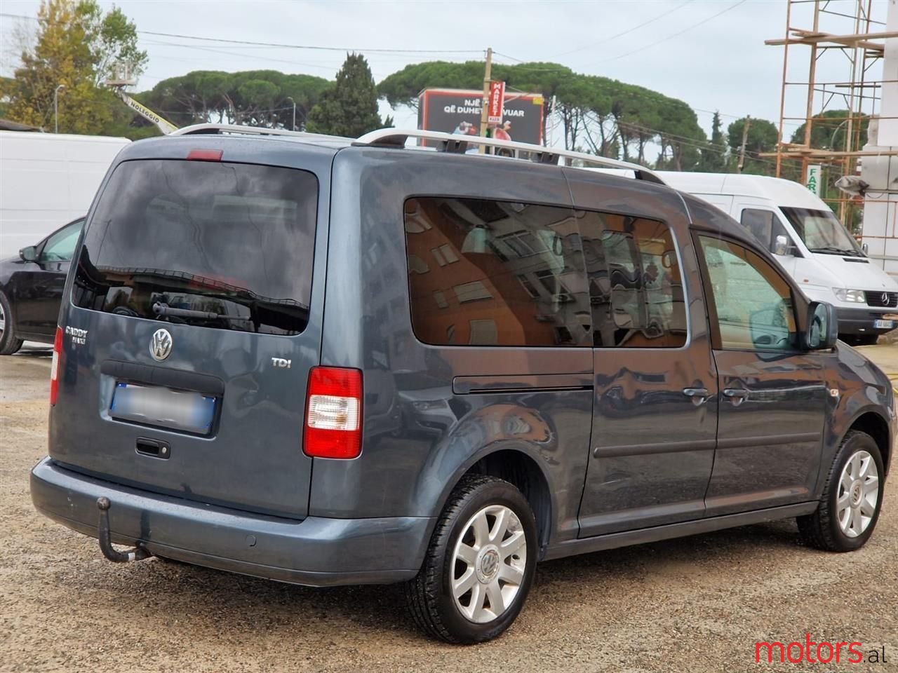 2009' Volkswagen Caddy photo #2