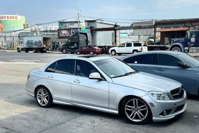 2009' Mercedes-Benz C 300