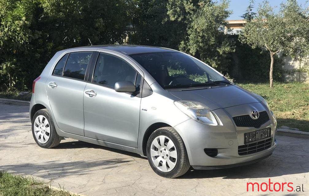 2006' Toyota Yaris photo #1