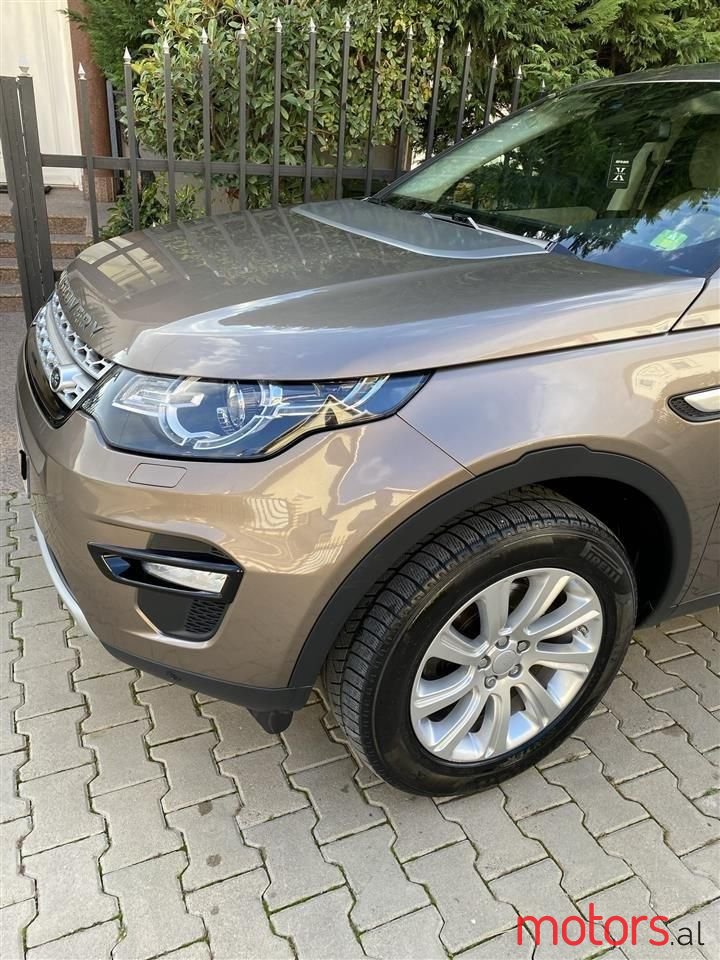 2015' Land Rover Discovery Sport photo #5