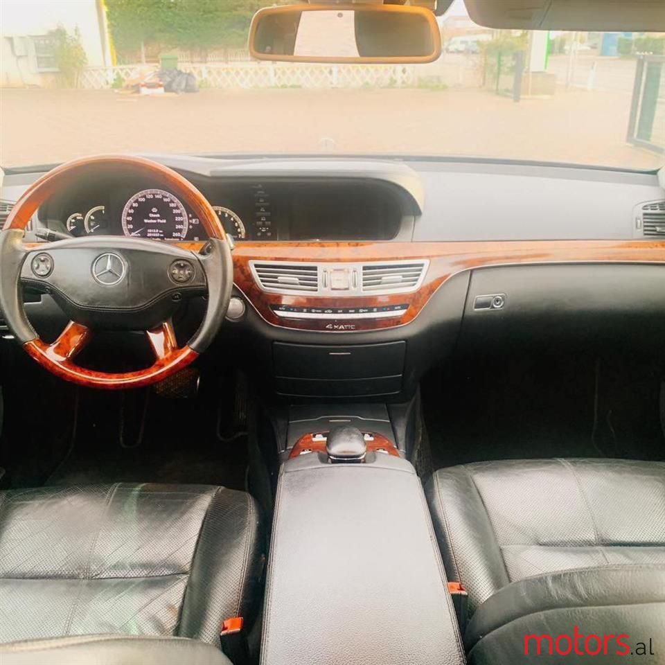 2009' Mercedes-Benz S 550 photo #6