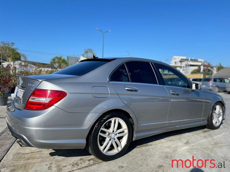 2012' Mercedes-Benz C 300 photo #4