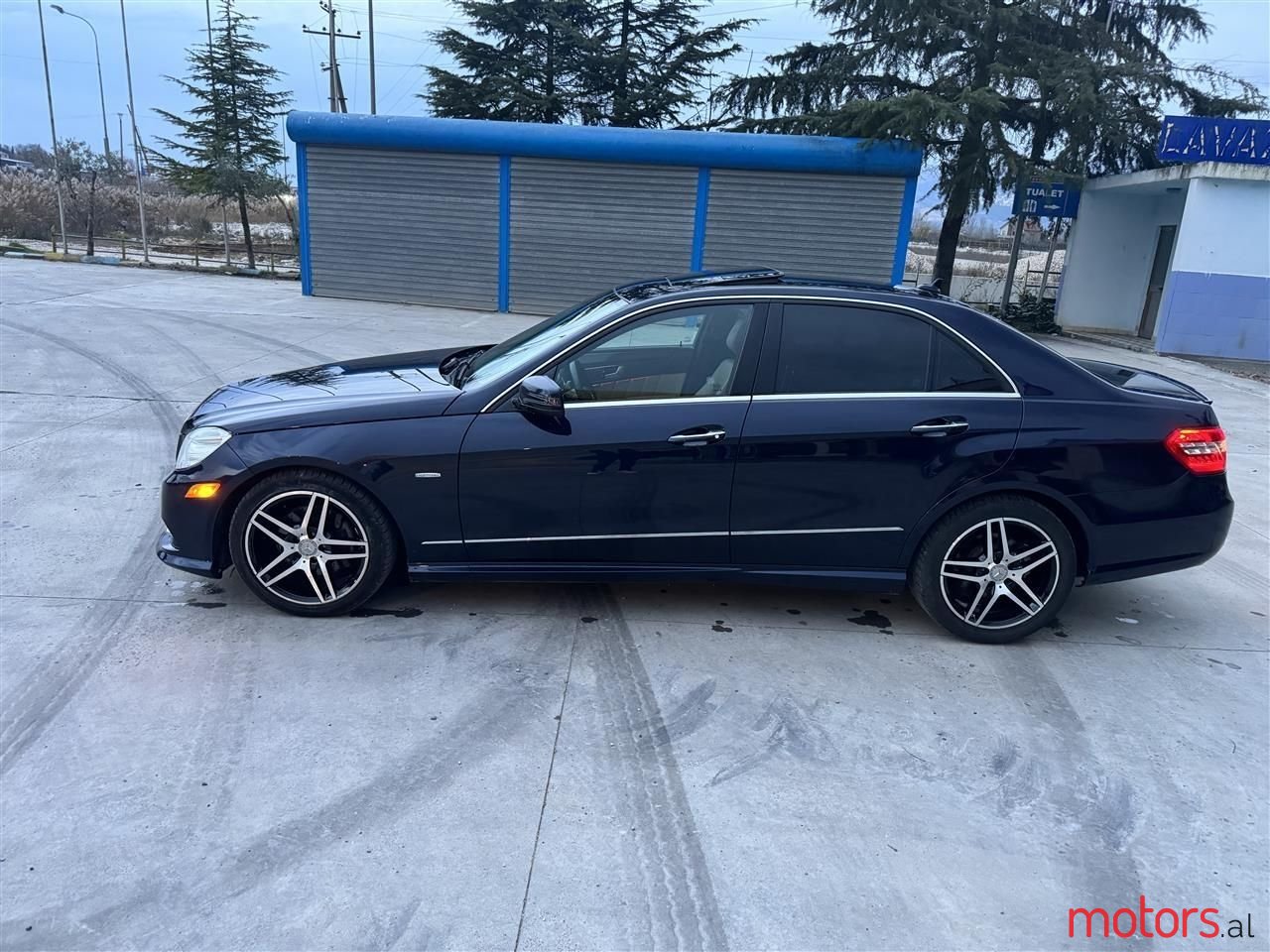 2012' Mercedes-Benz E 350 photo #2