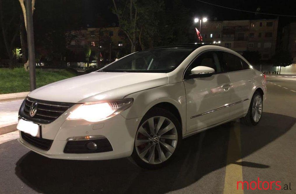 2010' Volkswagen CC photo #1