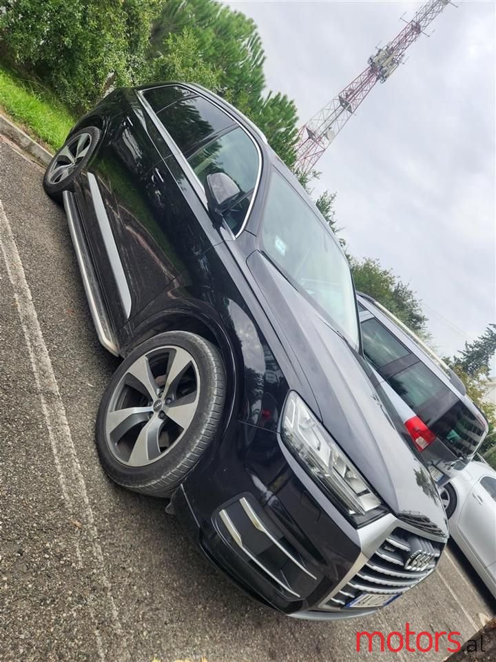 2016' Audi Q7 photo #4