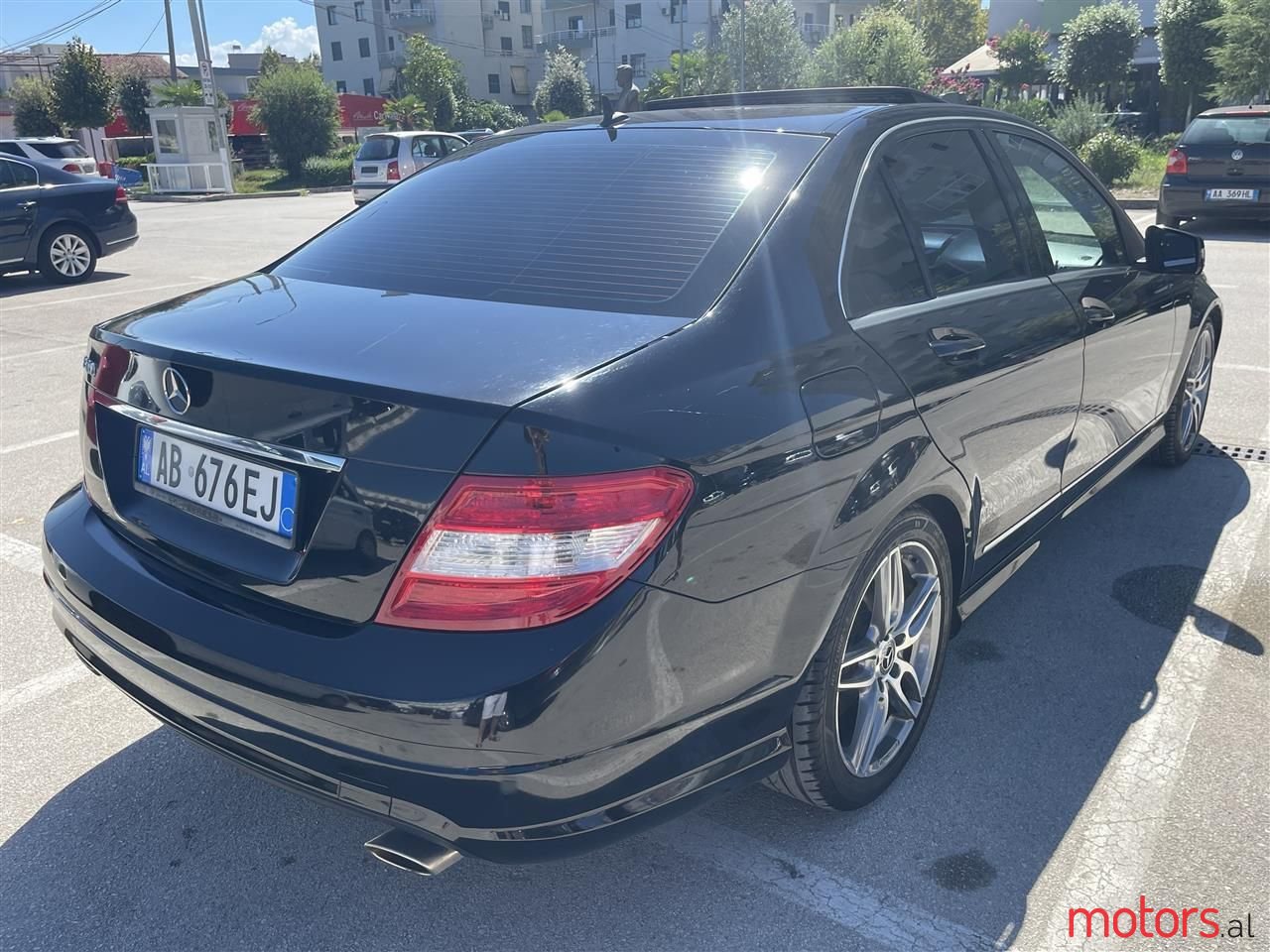 2009' Mercedes-Benz C 300 photo #2