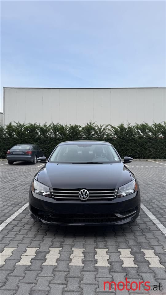 2012' Volkswagen Passat photo #3