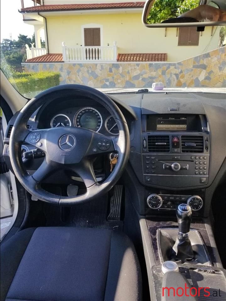 2008' Mercedes-Benz C 200 photo #3
