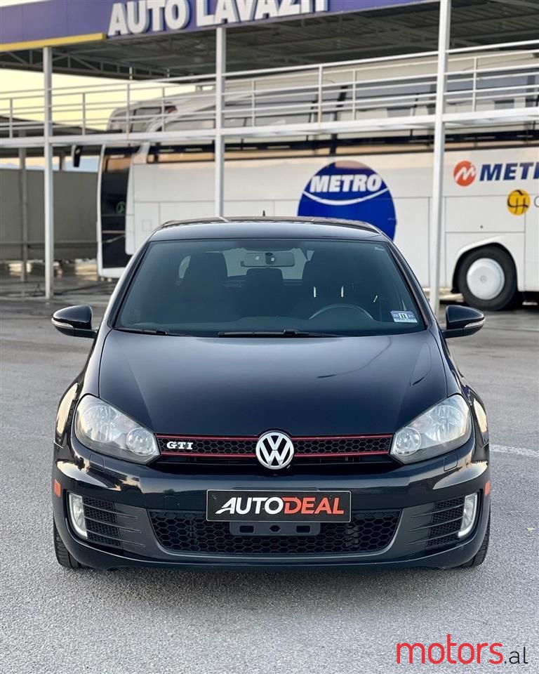 2013' Volkswagen Golf photo #2