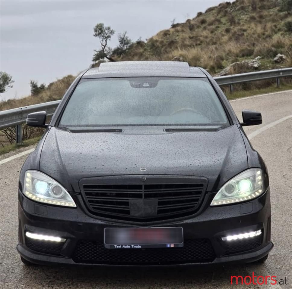 2011' Mercedes-Benz S 350 photo #2