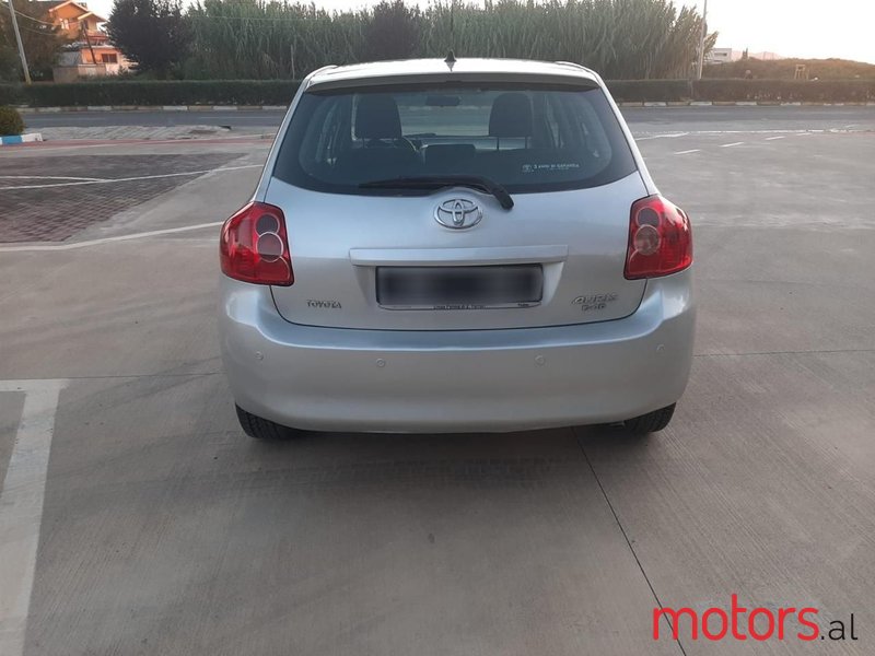 2008' Toyota Auris photo #3