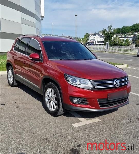 2014' Volkswagen Tiguan photo #5